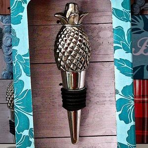 TOMMY BAHAMA BAR BOTTLE STOPPER SILVER PINEAPPLE